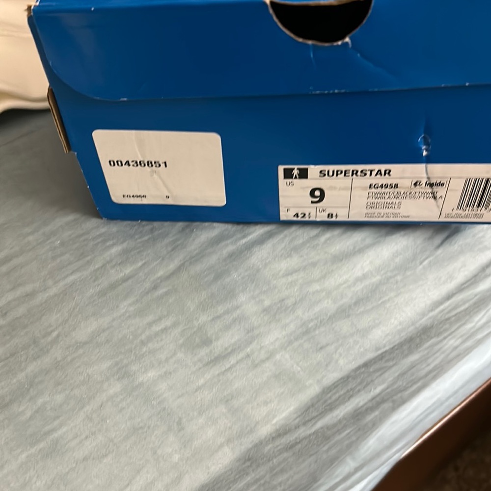 New in box original super star adidas white black stripes